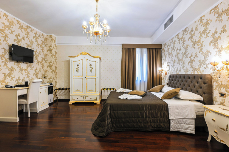 Bedroom 4, Hotel Mastrodattia, L'Aquila