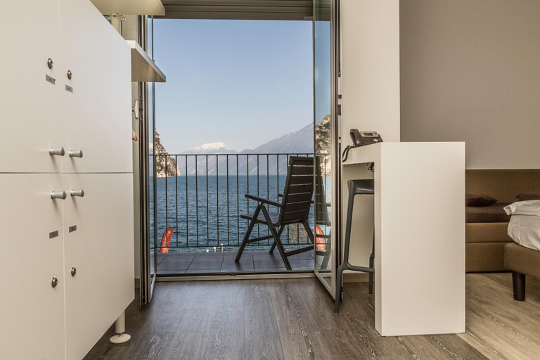 Others 5, Campione Univela Rooms & Beds - Private Beach, Brescia