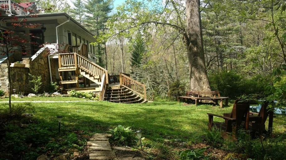 Exterior & Views, Red Leaf River Inn, Haywood