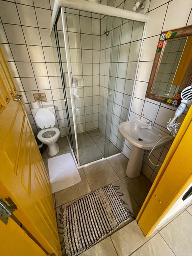 Bathroom 4, Pousada Fortaleza, Parati