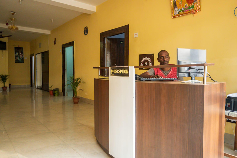 Others 2, Hotel Palak, Deoghar
