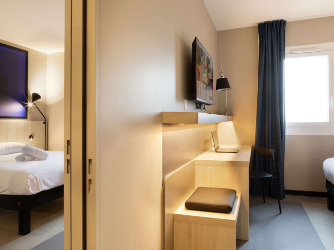 Bedroom 4, Ibis Douai Dechy, Nord