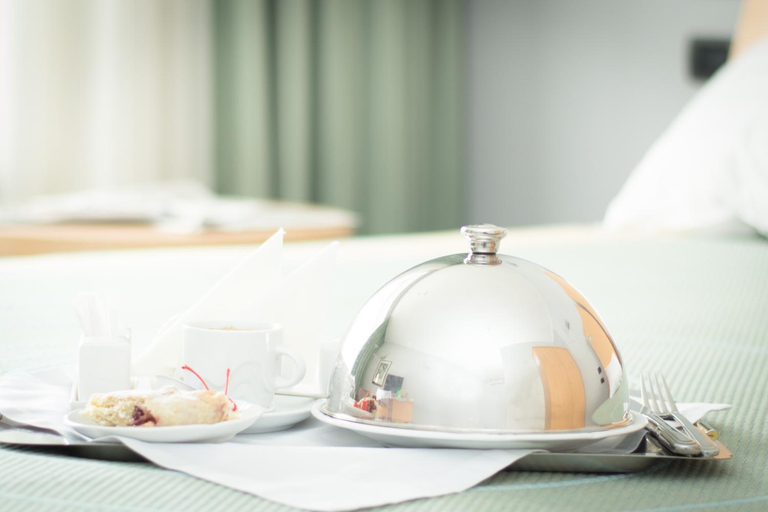 Others 5, Hotel Eva, Perm' gorsovet