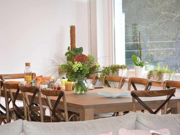 Food & Drinks 5, Chalet in Stoumont with pool and sauna, Liège