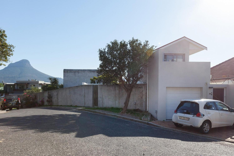 Others 4, 20 belladonna avenue Vredehoek Cape town, City of Cape Town