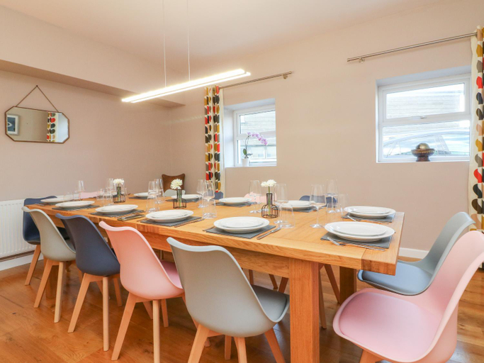 Food & Drinks, The Old Coach House, Devon