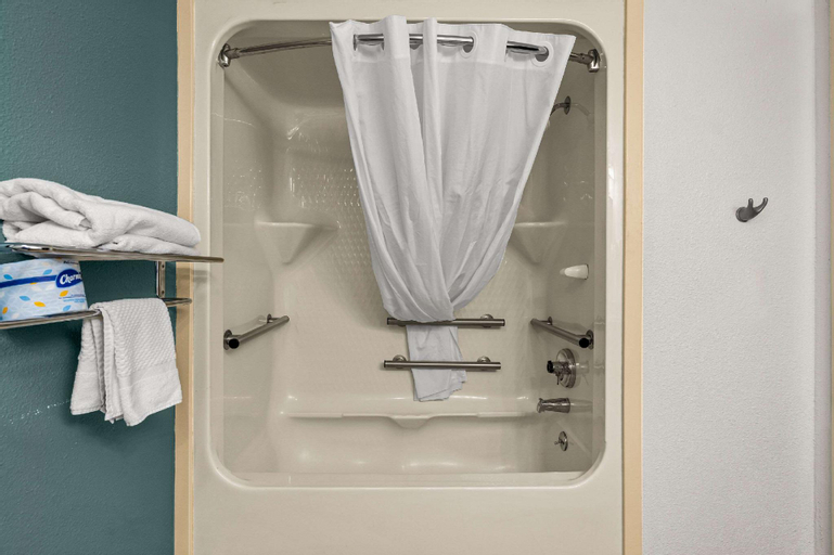 Bathroom 8