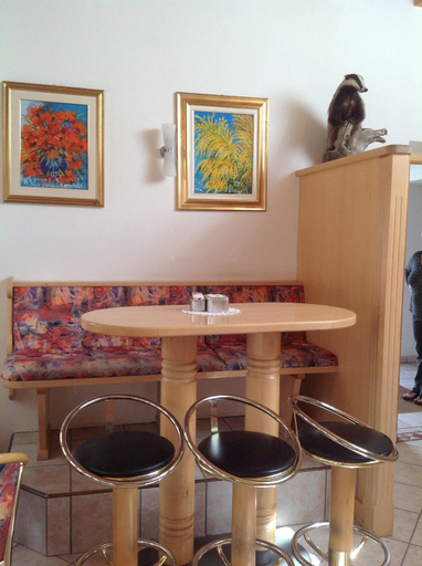 Others 3, Garni Pineta, Bolzano