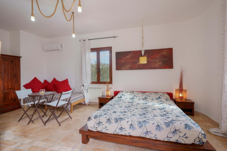Others 2, Villa Wunjo IUN R3267, Cagliari