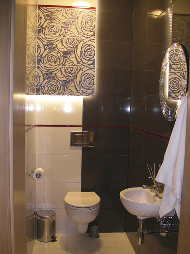 Bathroom 2, Willa Grywald, Nowy Targ