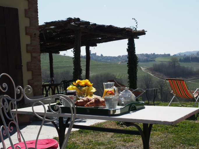Food & Drinks 3, Tenuta Montanello B&B, Cuneo
