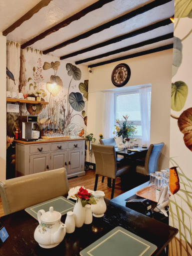 Food & Drinks 4, Kethla House, Torbay