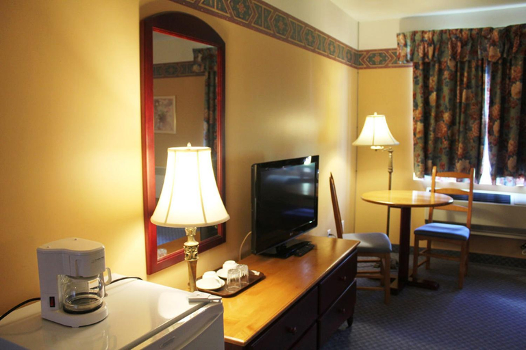Others 3, Hotel Le Portneuvois, Portneuf