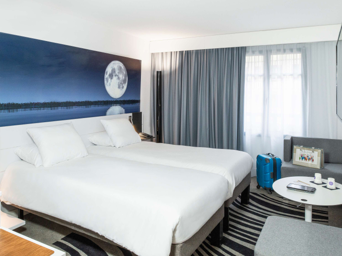 Bedroom, Novotel Deauville Beach, Calvados