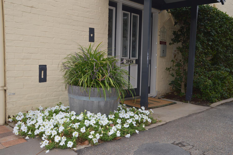 Others 5, Centralpoint Motel, Wagga Wagga - Pt A