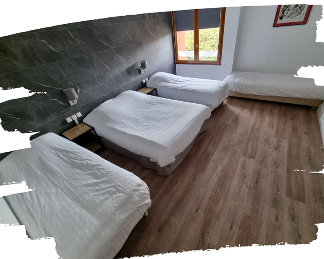 Bedroom 3, Hotel du Cheval Blanc, Deux-Sèvres