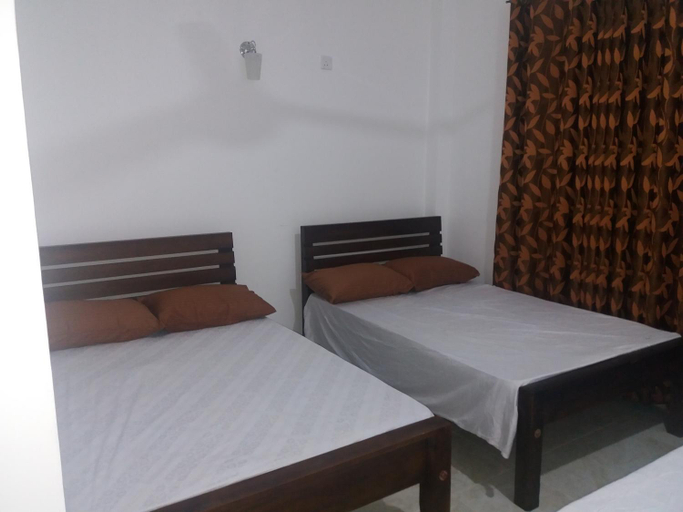 Bedroom 2, Kumudu Holiday Home Anuradhapura, N. Palatha Central