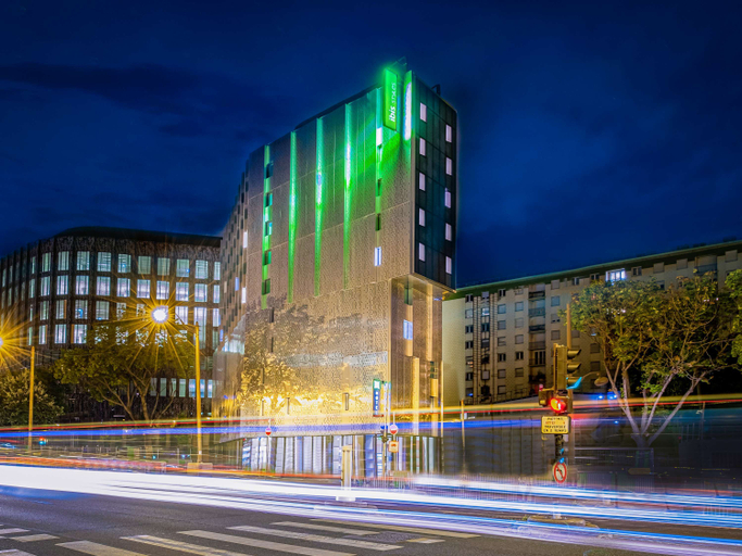 Exterior & Views 2, ibis Styles Paris Meteor Avenue d'Italie, Paris