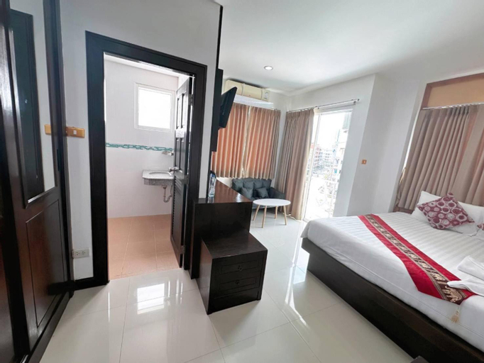 Bedroom 12