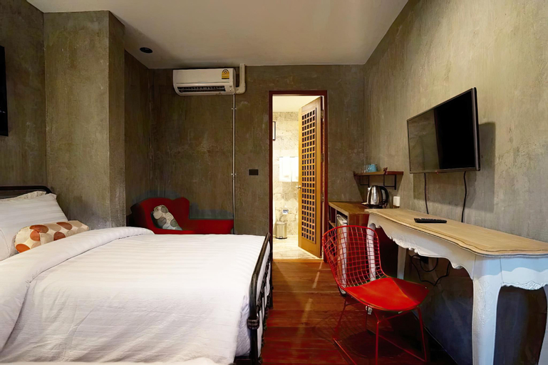 Bedroom 6