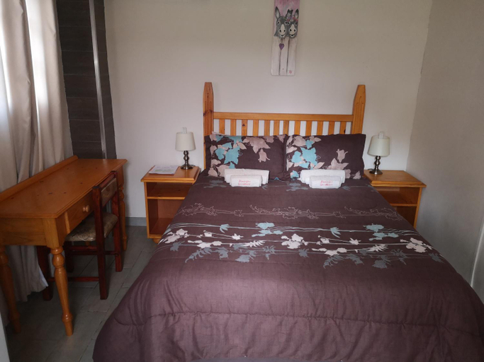 Bedroom 2, Marietjies Guesthouse, Zululand