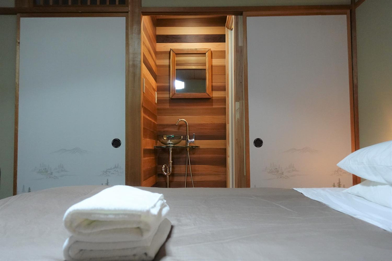 Bedroom 3, Hotel Myosen, Myōkō