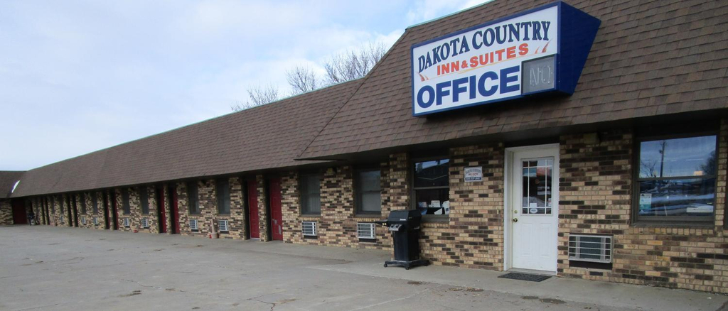 Others 2, Dakota Country Inn, Charles Mix