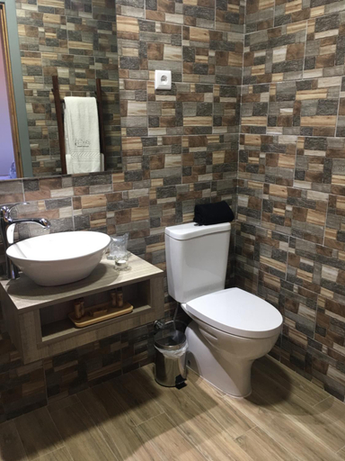 Bathroom 4, Casas no Terreiro, Penacova