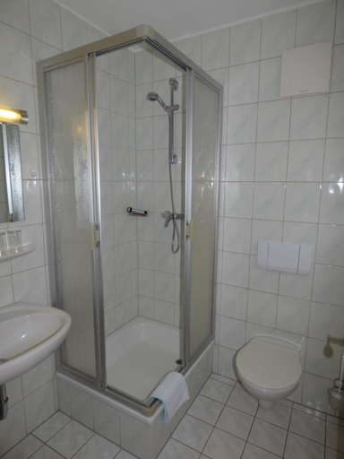 Bathroom, Gasthof zum Furstenthal, Mittelsachsen