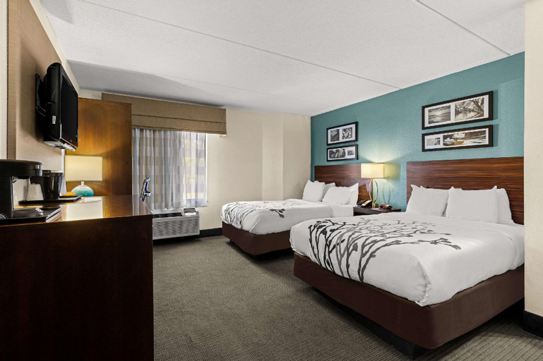 Bedroom 13