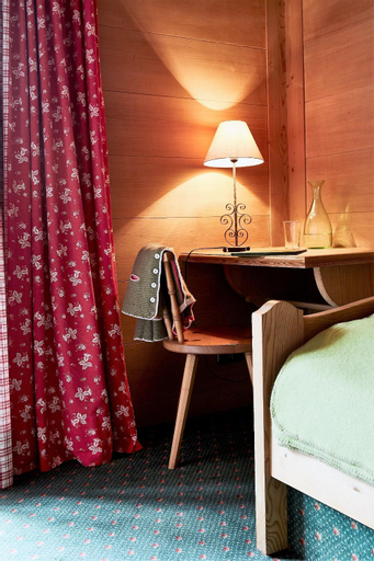 Bedroom 2, Gasthof-Hotel Dannerwirt, Rosenheim