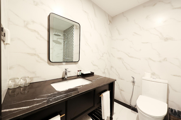 Bathroom 6