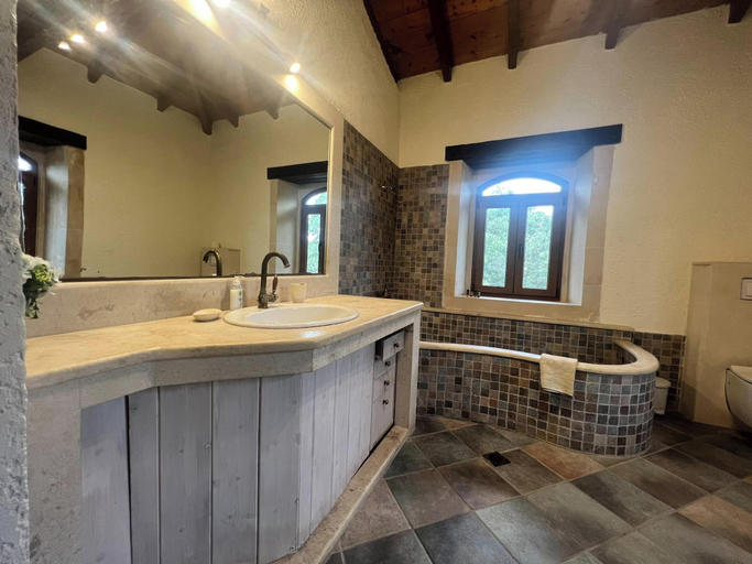Bathroom 3, Villa Ermis - The Cretan Castello, Crete