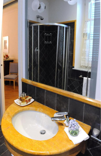 Bathroom, Ristorante Albergo Ca' Vittoria, Asti