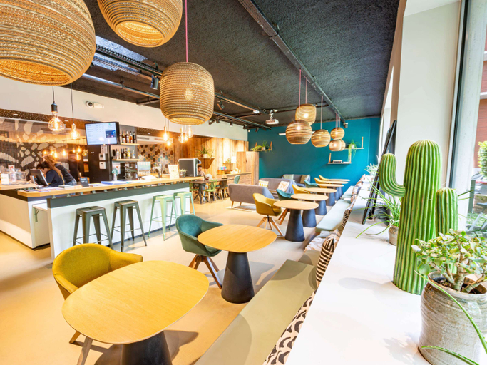 Food & Drinks 5, ibis Styles Paris 16 Boulogne, Hauts-de-Seine