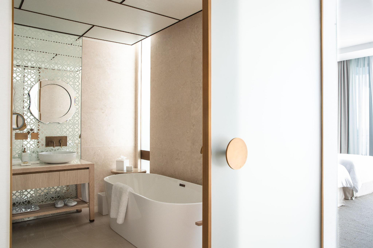 Bathroom 11