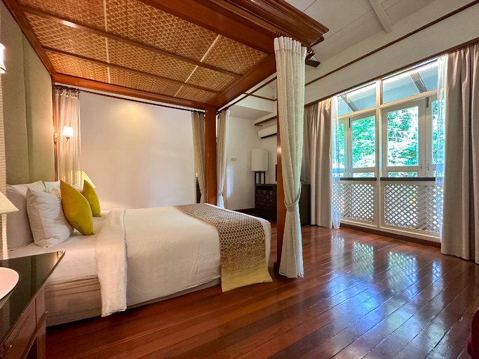 Bedroom 13