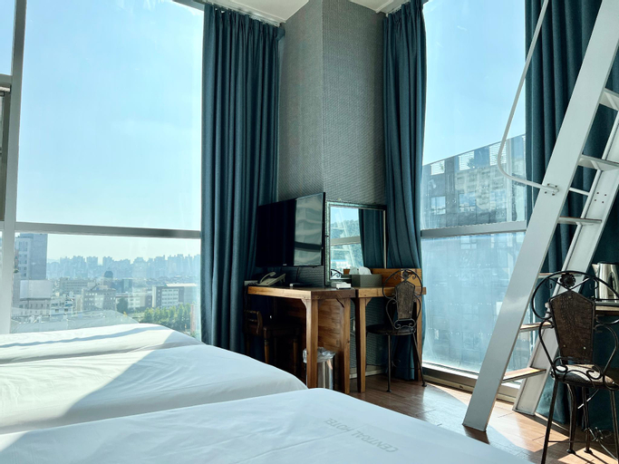 Bedroom 14