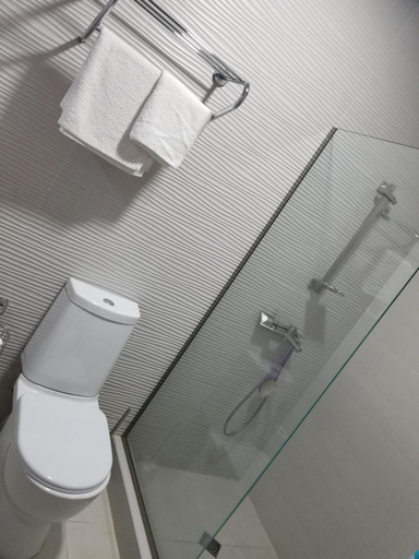 Bathroom, Wave-ტალღა, Kobuleti