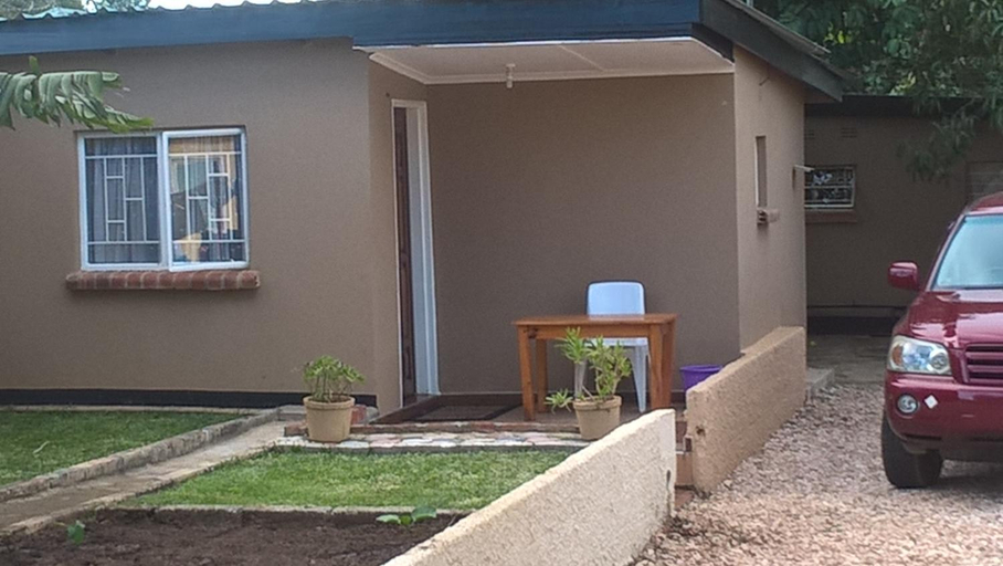 Others 3, Furnished self-catering guest wing, Lusaka