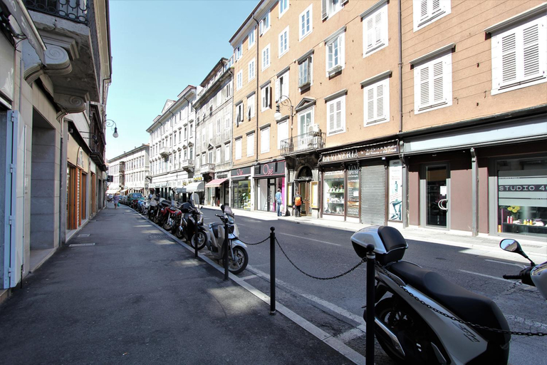 Others 5, Residenza Corso Saba, Trieste