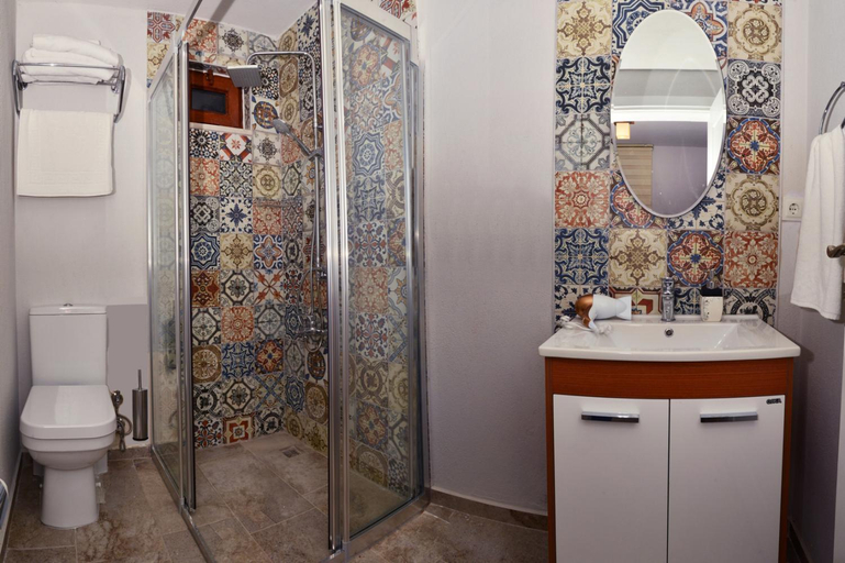Bathroom 4, Tefenni Villas & Hotel, Tefenni