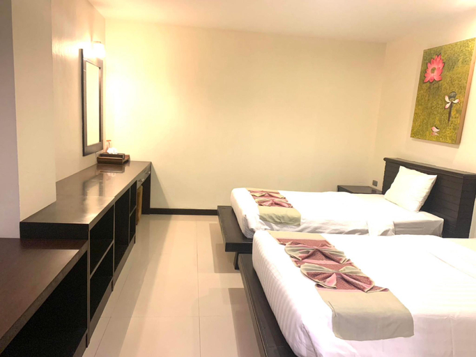 Bedroom 6