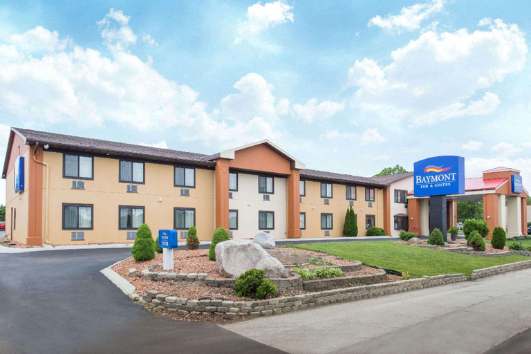 Exterior & Views 2, Baymont by Wyndham Waukesha, Waukesha