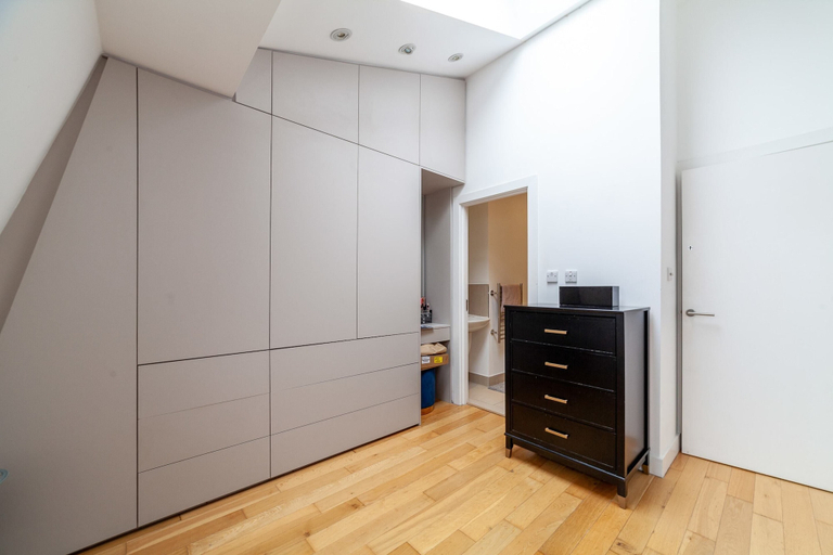 Others 5, Luxury Chelsea Apartment, London