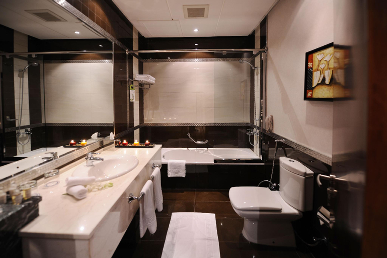 Bathroom 9