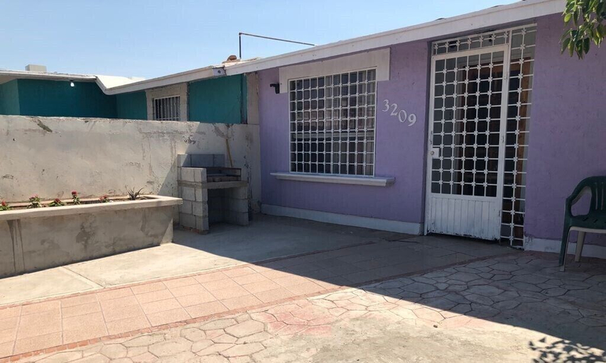 Exterior & Views, Casa de Huéspedes Blanquita Consulado, Juárez