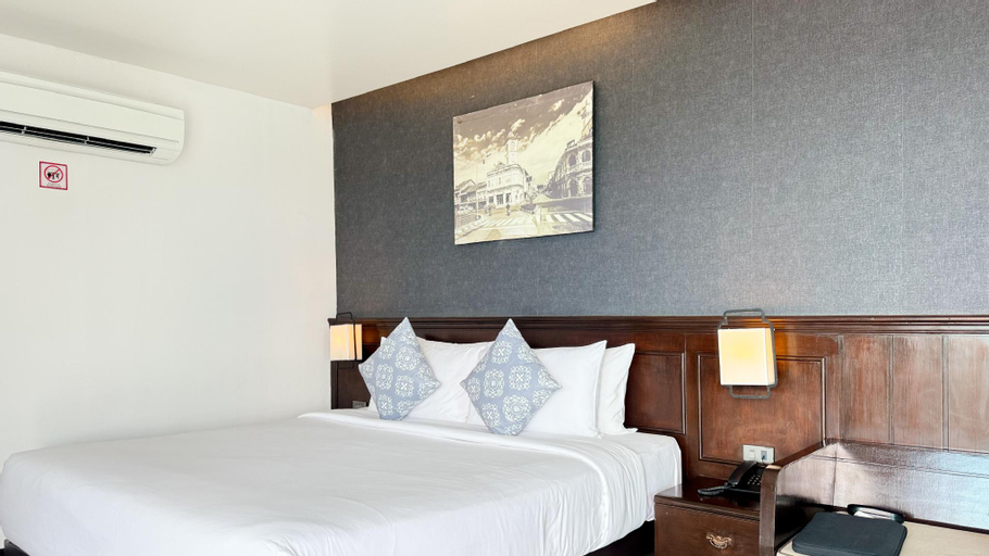 Bedroom 5