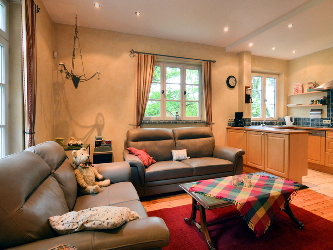 Bungalow in Monceau en Ardenne with garden, Namur