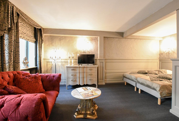 Others 2, Residentie De Laurier, West-Vlaanderen